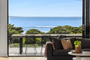 Esplanade Ultimate Luxury Pool & Ocean Views - Image 5