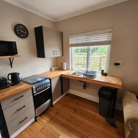 Gramercy Garden- 1 bed & garden - Image 5
