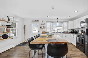 Cozy Stay at Home in Orchard Park - Image 3
