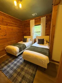 Mountain 3BR Cabin | 5 mins to WCU | Coffee + Nook - Image 3