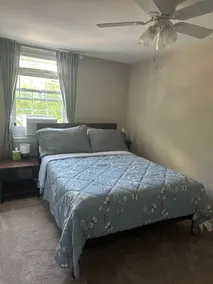 BlueHenNest: walk to UD, 3 BR/1BA/free parking/EV - Image 3