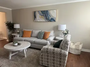 BlueHenNest: walk to UD, 3 BR/1BA/free parking/EV - Image 5