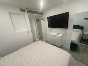 Stylish 1-Bedroom Apartment in Unbeatable Location - Image 4