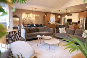 Spacious Family-Friendly House - Image 2