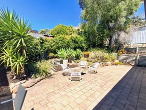 West Beach Home | 4B2B | Family & Worker friendly - Image 3