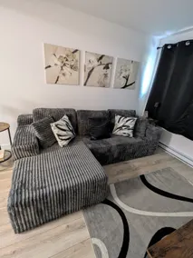 Private 1BR • 10 minutes to Ottawa - Image 2