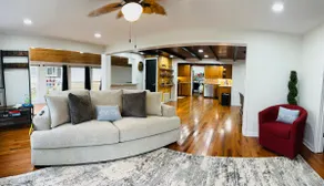 Lakeshore Hideaway - Image 2