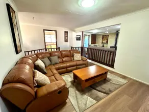 Bignell Family Home-Stay - Image 2