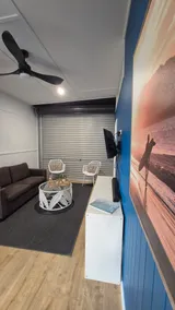 Cozy 2 b/r, pups welcome, walk everywhere! - Image 2