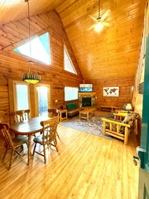 311 Upper Hilltop Loft Cabin with View & Fireplace - Image 5