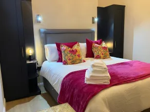 Place off Grace (B) Five Star Apartment by the sea - Image 3