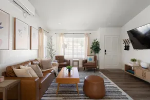 Family-Friendly 3BR w/ Yard, Patio & Kid Amenities - Image 3