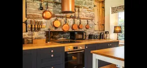 Quirky Mountain Cottage - Image 4