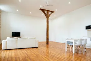 Charming Waterfront Retreat – L’Écrin Galant - Image 2