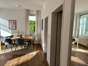 Beautiful 3 Bedroom Townhouse - Image 4