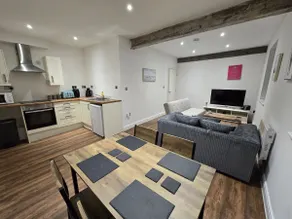 Canalside Period Conversion - Image 3