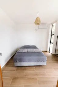 Tiny house with ocean view #7 (ground floor only) - Image 4