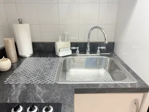 Prime Location Apartment - Image 4