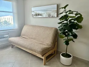 Prime Location Apartment - Image 3