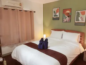Cozy Seaside• Home Wok Tum Bay. - Image 3