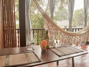 Cozy Seaside• Home Wok Tum Bay. - Image 5