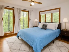 Private Pool and Hot Tub! Mins to Sebago Lake. - Image 4
