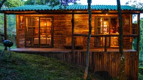 Cabin with exclusive decor and a whirlpool - Image 4