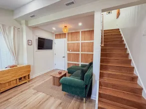 Stylish 2 BR, Steps to the Ocean - Image 3
