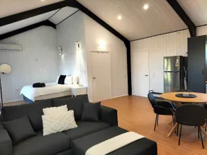 Studio on Tennessee Hill - Image 3