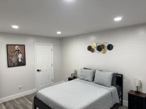 Newly renovated accommodation - Image 4