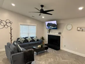 Newly renovated accommodation - Image 3