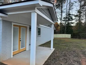 Newly renovated accommodation - Image 2
