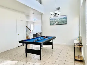 Chic & Spacious 5BR 7Beds｜Pool Table｜NEW furniture - Image 2