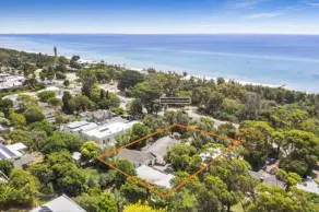 McCrae Beachfront Vacation Home - 4 Bedrooms - Image 2