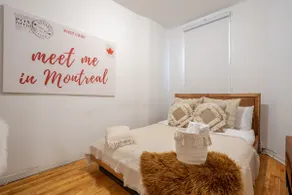 Grand 4BR – Your Spacious Mont-Royal Retreat - Image 3