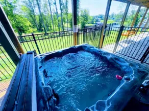 Lake Anna Lakefront | Hot Tub, Boat Dock, Beach - Image 4