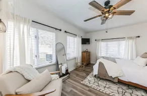 Clean Hilltop 4BR | Near Clifty Falls | Sleeps 8 - Image 4