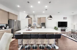 Gem by the Lake - Luxury Waterfront Retreat - Image 4