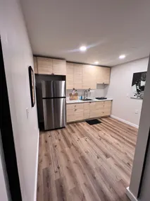 West Midtown Modern Guest Suite Retreat - Image 3