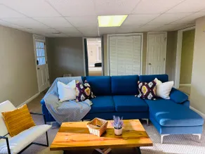 Private, huge walk-out basement, great location - Image 2