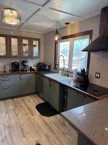 Modern 4BR Home w/ 2 King Beds near Golf Course - Image 4