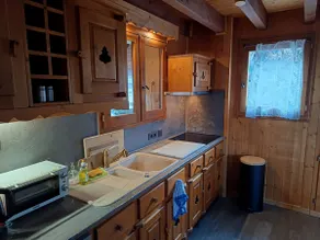 Chalet in the heart of the resort - Image 3