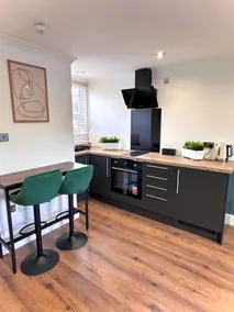 Elegant One Bedroom Flat 30 min Central London/TV - Image 3