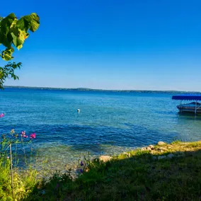 Sunrise Sunsation Lakefront Cottage • Hot Tub • Kayak • Trails • Nature - Image 5