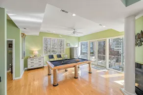 Straight to The Point Lakefront Luxury, Pool Table - Image 4
