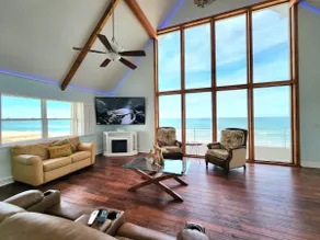 Paradise Reunion: Beachfront Escape for Groups - Image 3