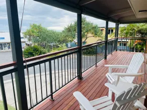 Tideview House -Waterfront, 3 bedroom Home - Image 3