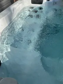 Hot Tub Gameroom Luxury Near Dwntn Landrum - Image 5