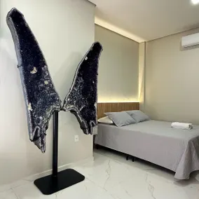 Deluxe suite with hydro - Image 2