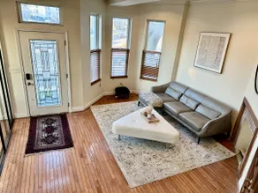Plush 3 BED/2 Bath Near Howard U/96% Walk Score - Image 5